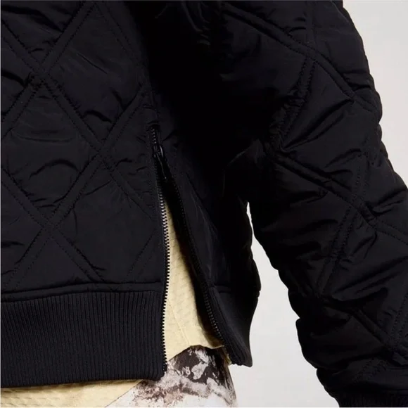 CALIA 1/2 Zip Quilted Bomber Pullover - Picture 3 of 7